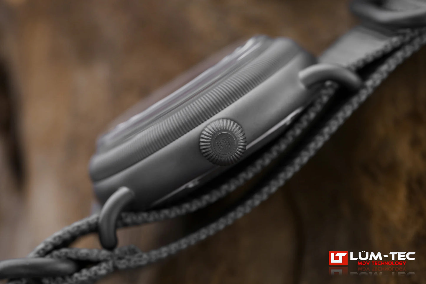 Lum - Tec Combat Field X4 Titanium Automatic Watch - The CGA Company