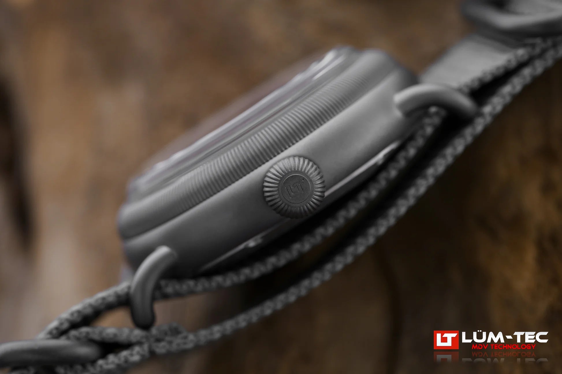 Lum - Tec Combat Field X4 Titanium Automatic Watch - The CGA Company