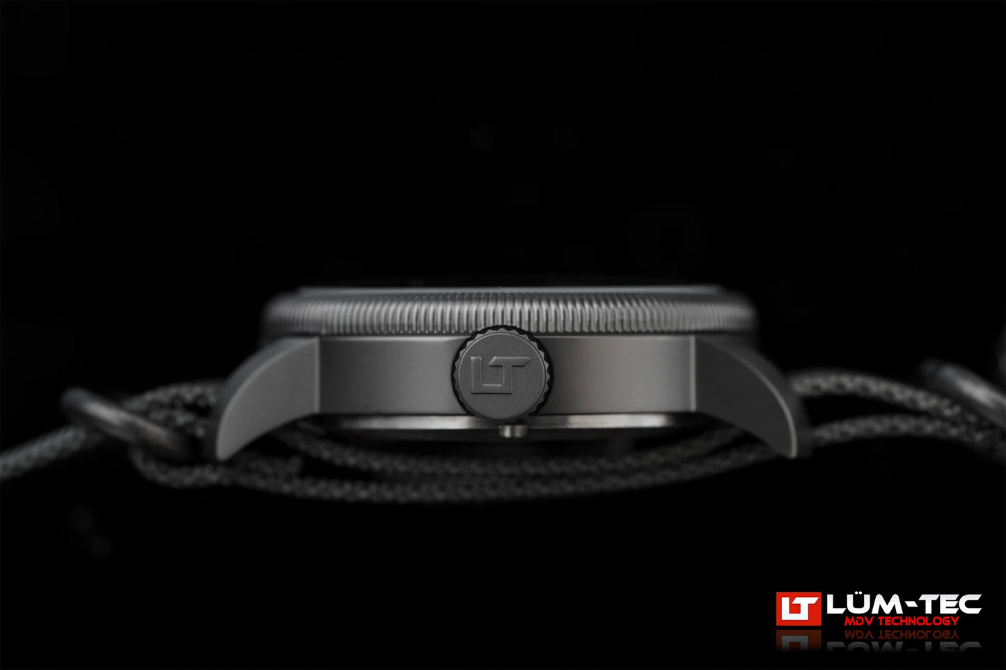 Lum - Tec Combat B66 Day Date Field Watch - The CGA Company