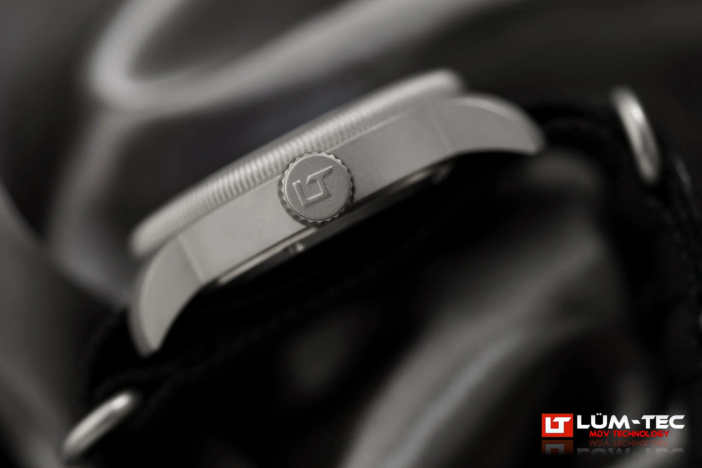 Lum-Tec Combat B73 angled view showing PVD coated case