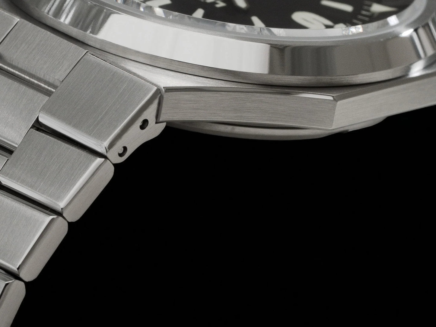 Lum - Tec Eclipse E6 Watch - The CGA Company