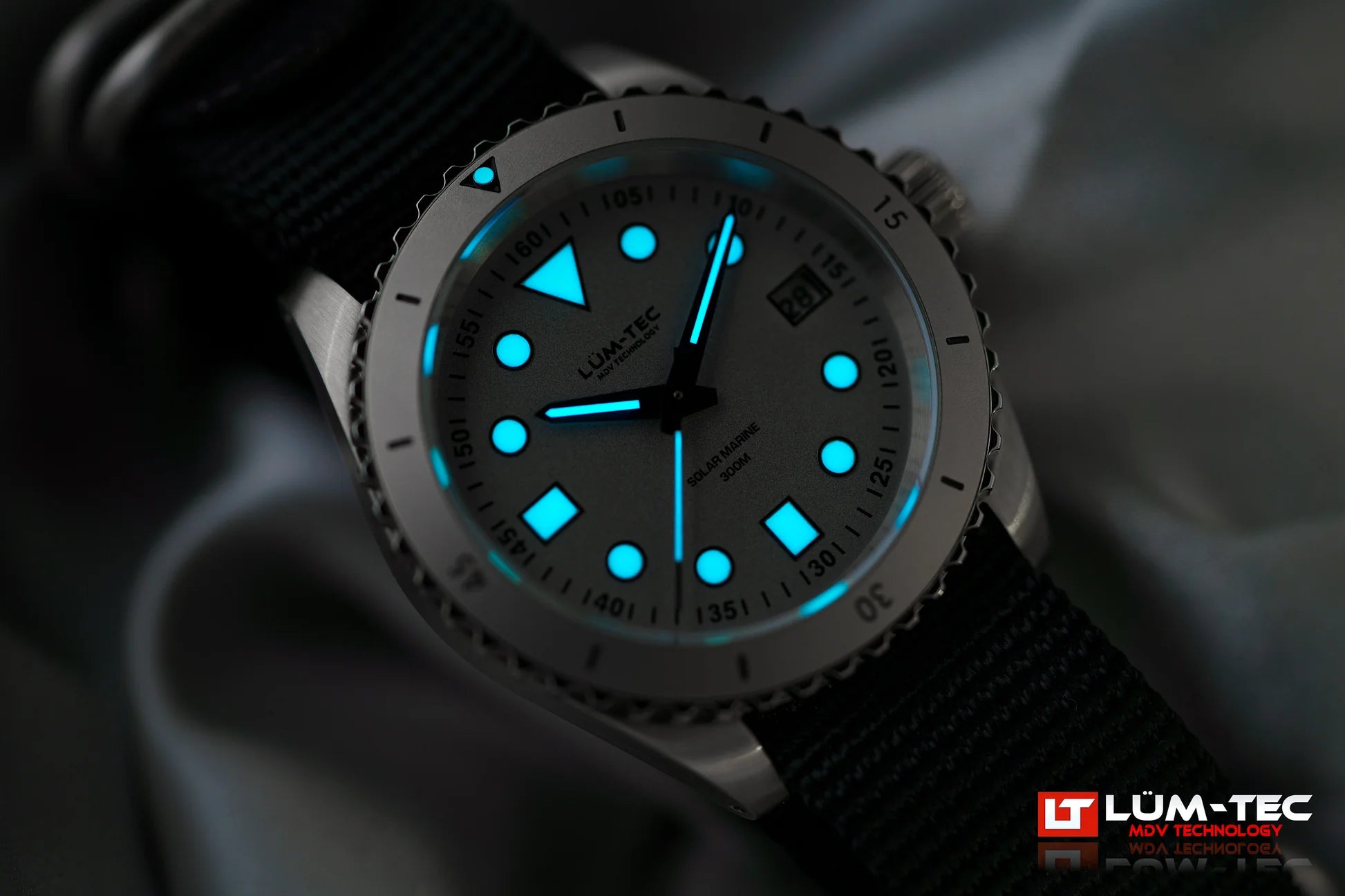 Lum-Tec Solar Marine 9 MDV lume glow in the dark