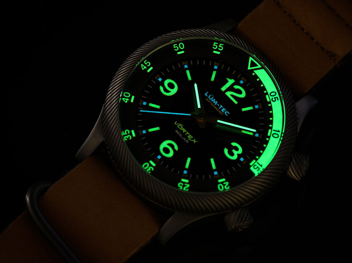 Lum-Tec VORTEX D4 Solar Watch